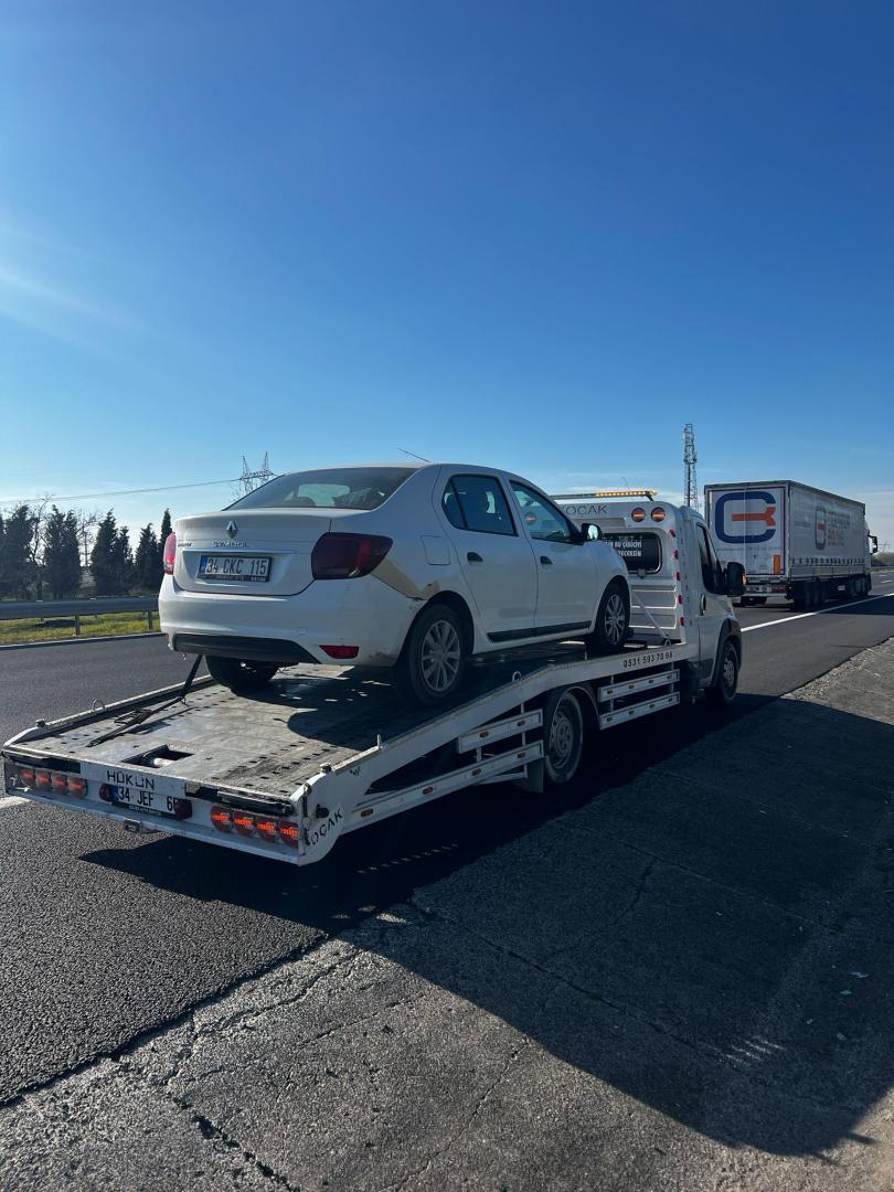 Hadımköy'de Gariban Paket Symbol'ün  Arıza Macerası: ES-MER Oto Çekici ve Oto Kurtarıcı ile Servise Güvenli Taşıma